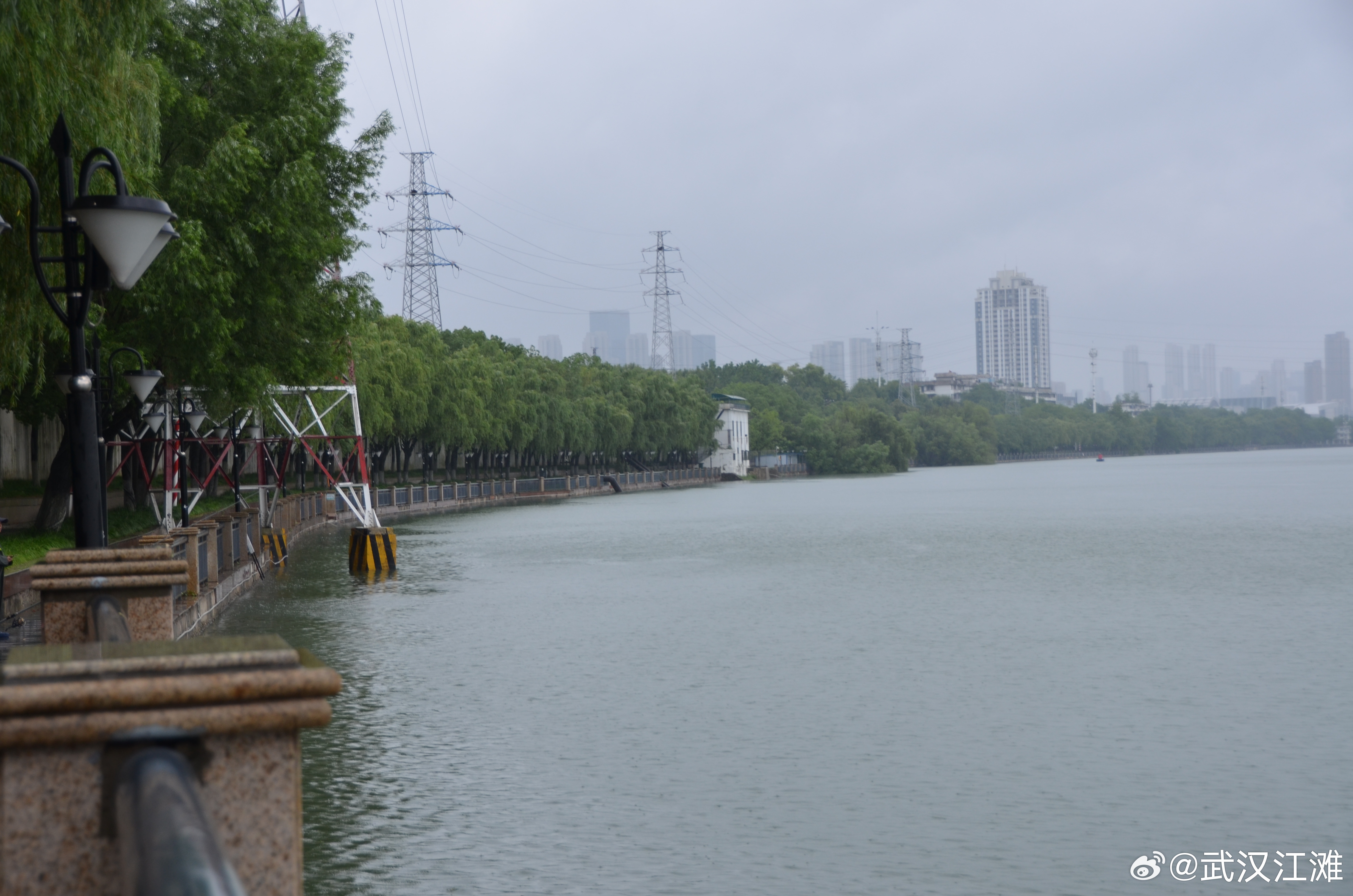 武汉水岸美景，水位实时资讯，共享碧波荡漾新篇章